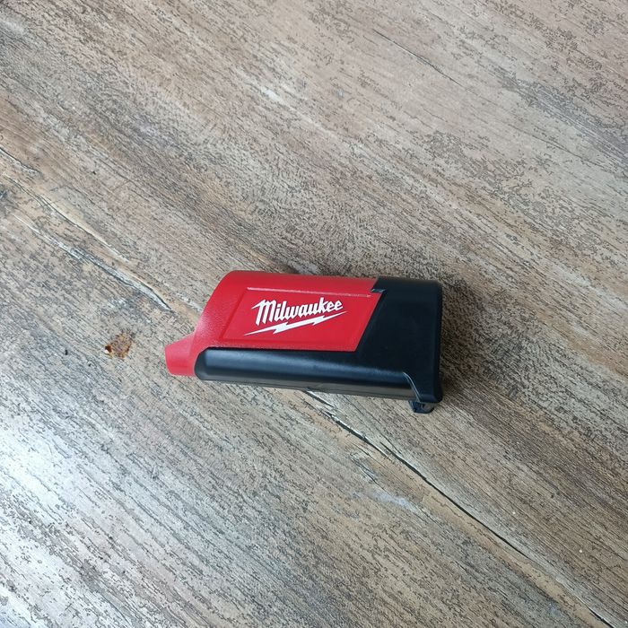 Milwaukee 12V C 12 PP Power Bank