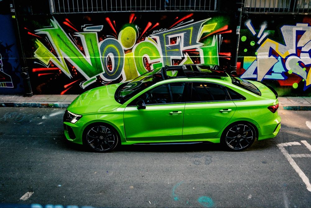 Wypożyczalnia samochodów Audi RS3 wynajem rent a CAR auto do ślubu