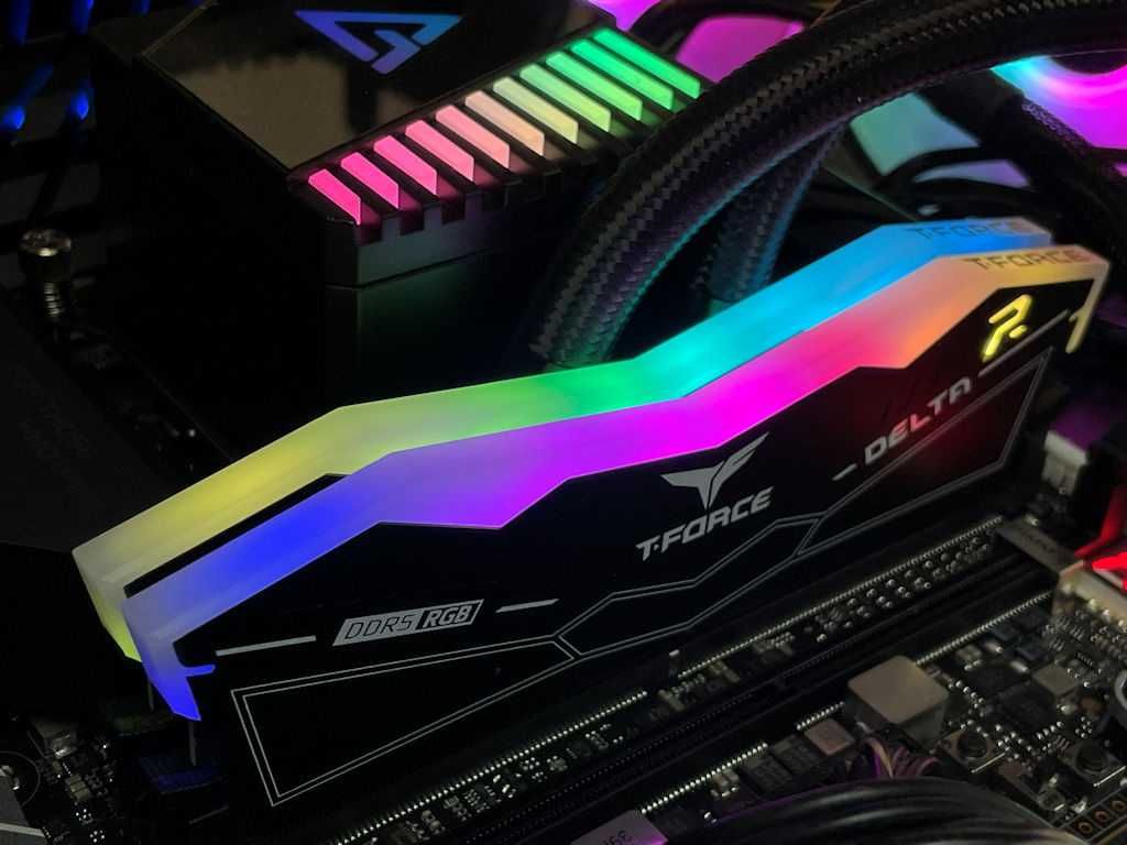 DDR5-6400 T-Force Delta RGB 32gb (2*16) 1.35v на гар.