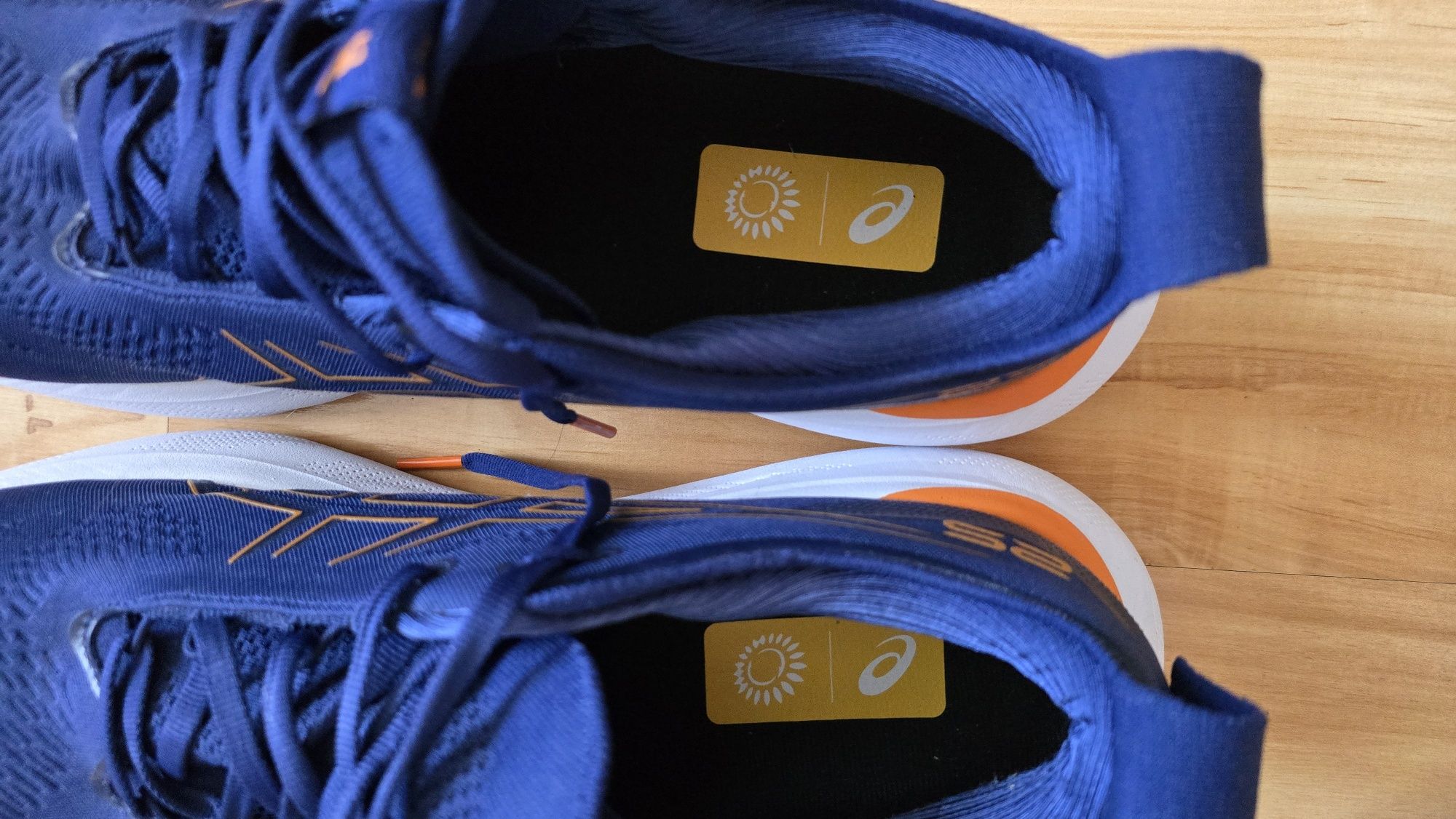 Sprzedam Asics Nimbus 25 rozmiar 49 prawie nowe
