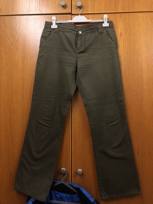 Calças verde escuro