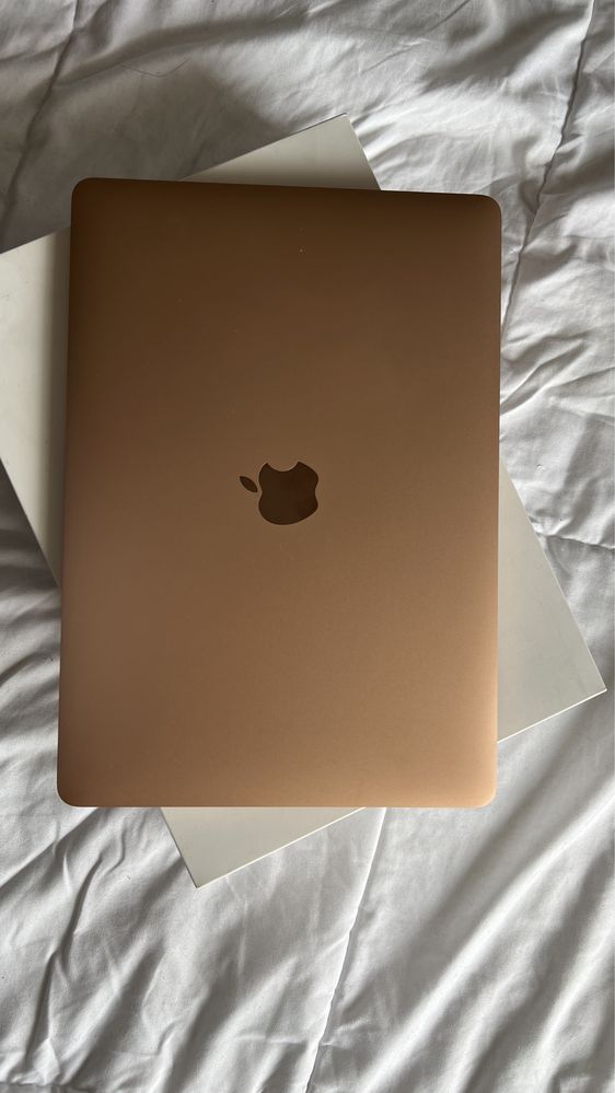 Mac Book Air 2020 GOLD