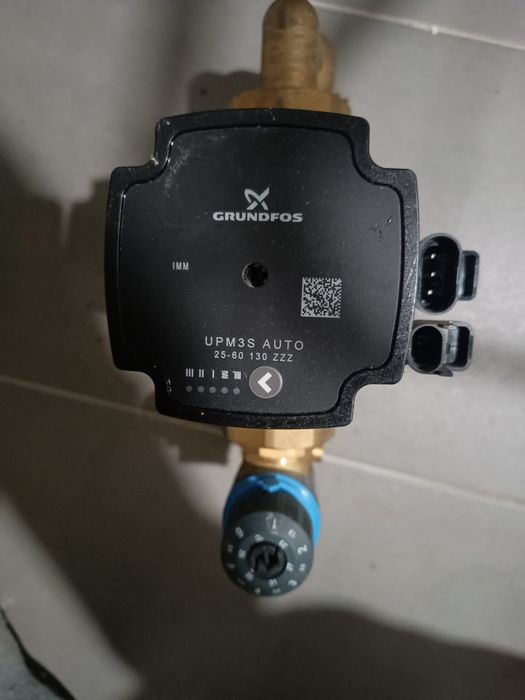 Pompa obiegowa elektroniczna grundfos upm3s + zawór