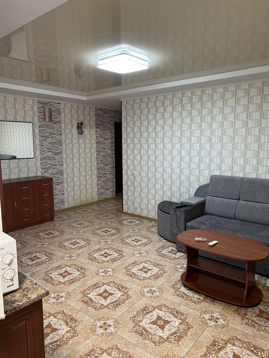Здам 3 км. кв жд,авто вокзали. в центрі міста по добово 1300 за добу.
