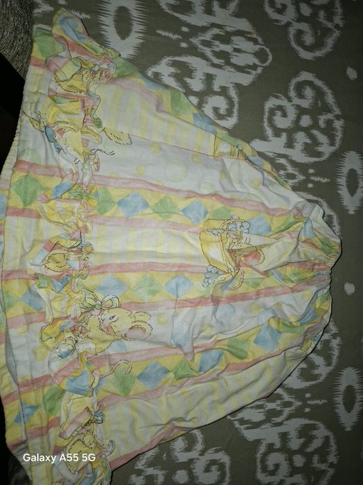 Cortinas de quarto de criança  com chapéu para candeeiro