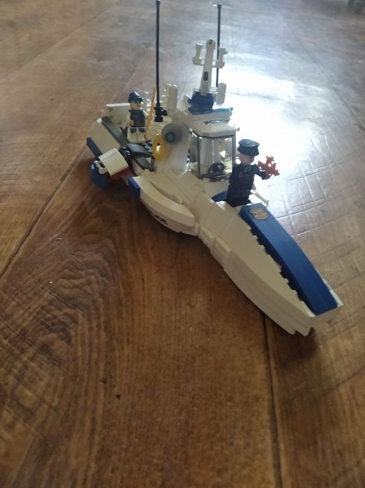 Лего корабль Lego конструктор+ два человечка экипаж.