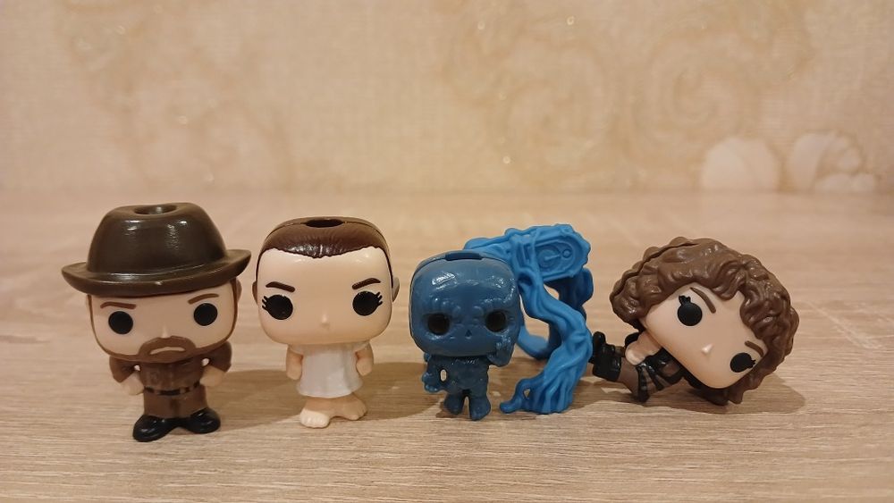 Колекційні фігурки Дивні дива (Stranger Things) з Kinder Joy