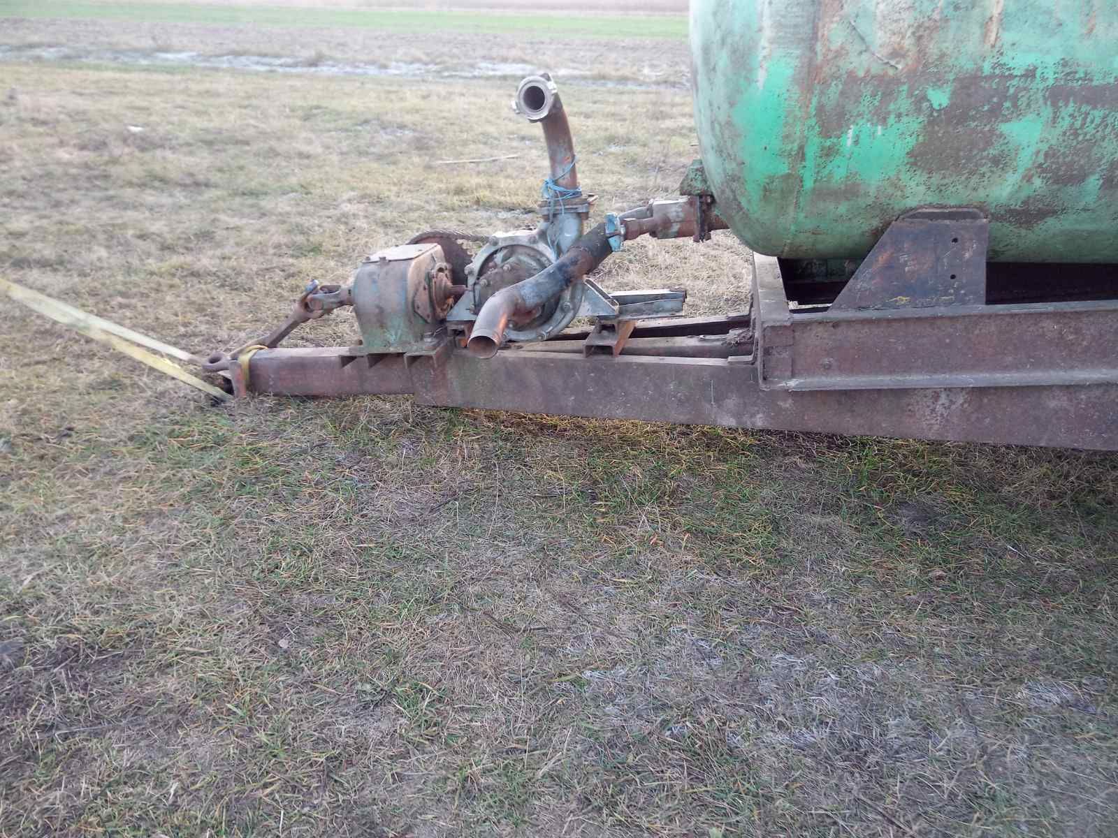 Продам бочку з помпою