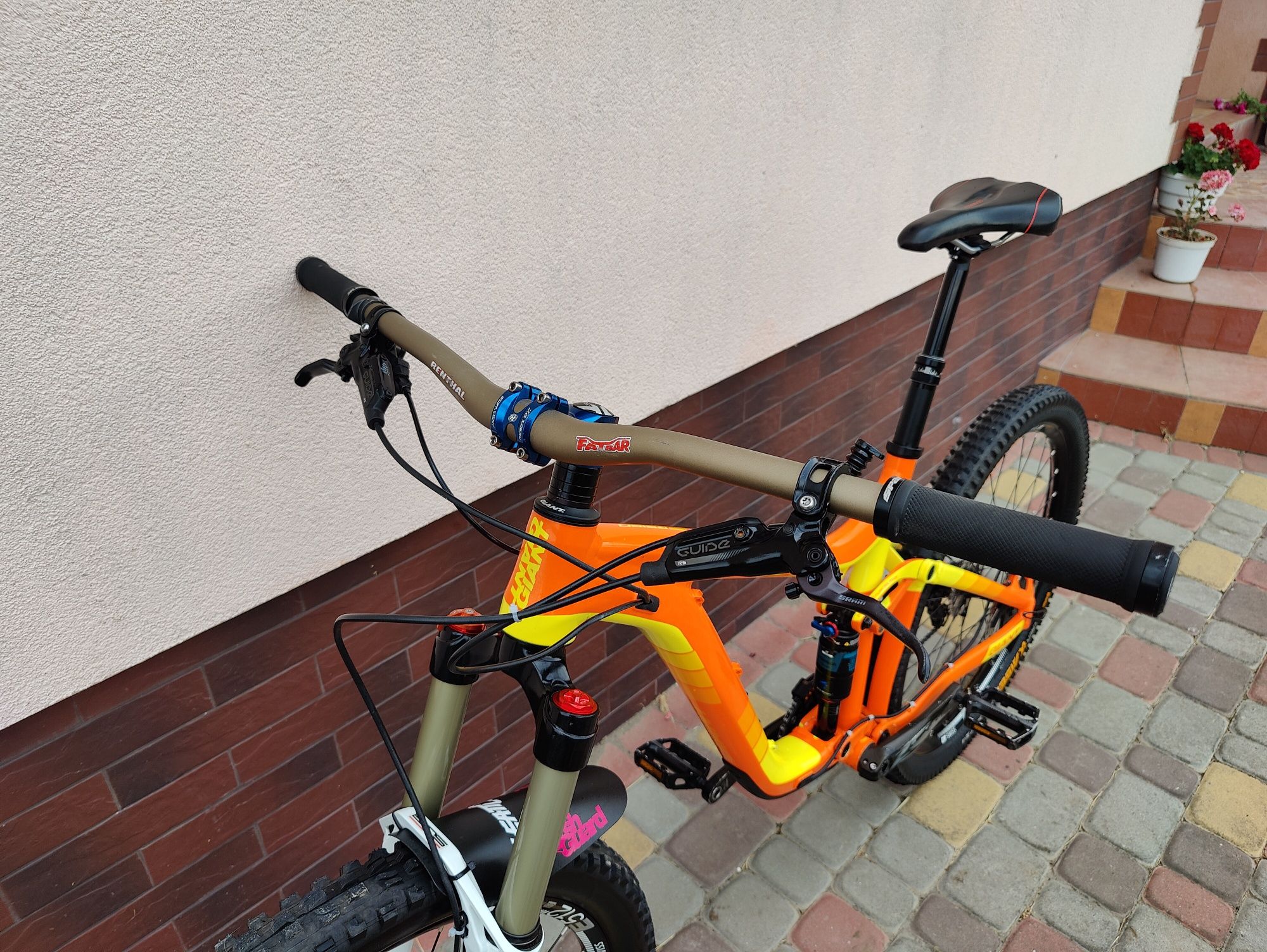 Велосипед двохпідвіс Giant Reign 2016 (M/L) downhill, enduro, freeride