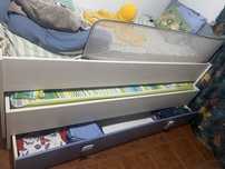 Cama dupla com gavetao