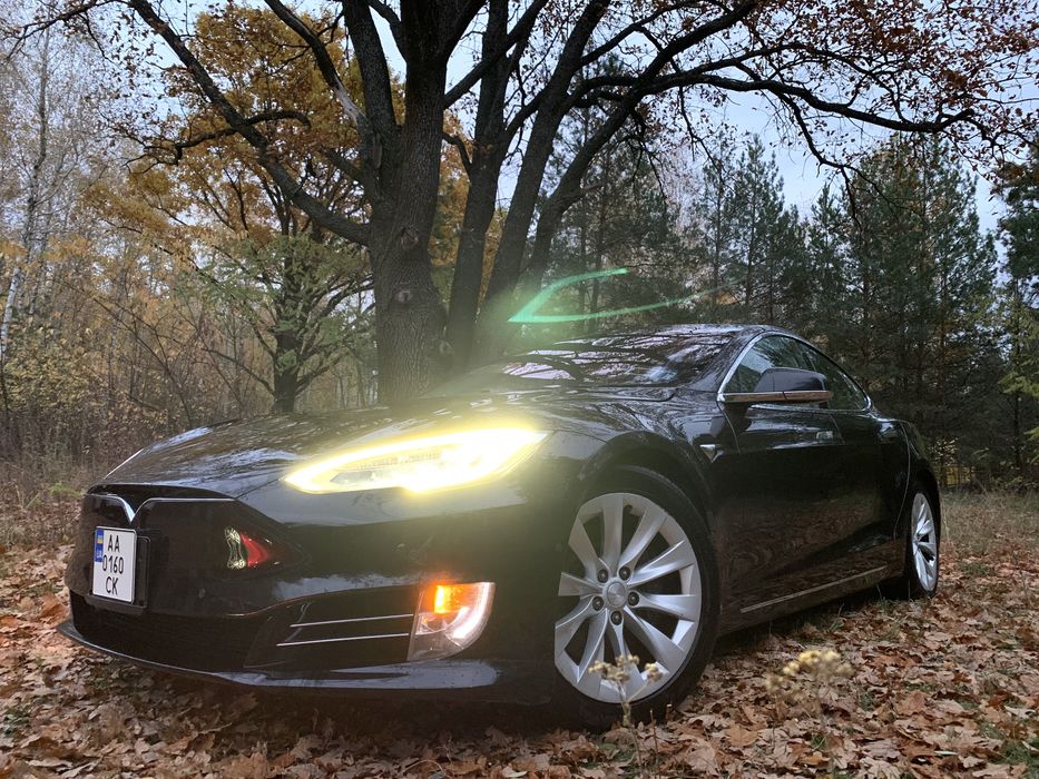 Tesla S 75 D 11 міс 16рік