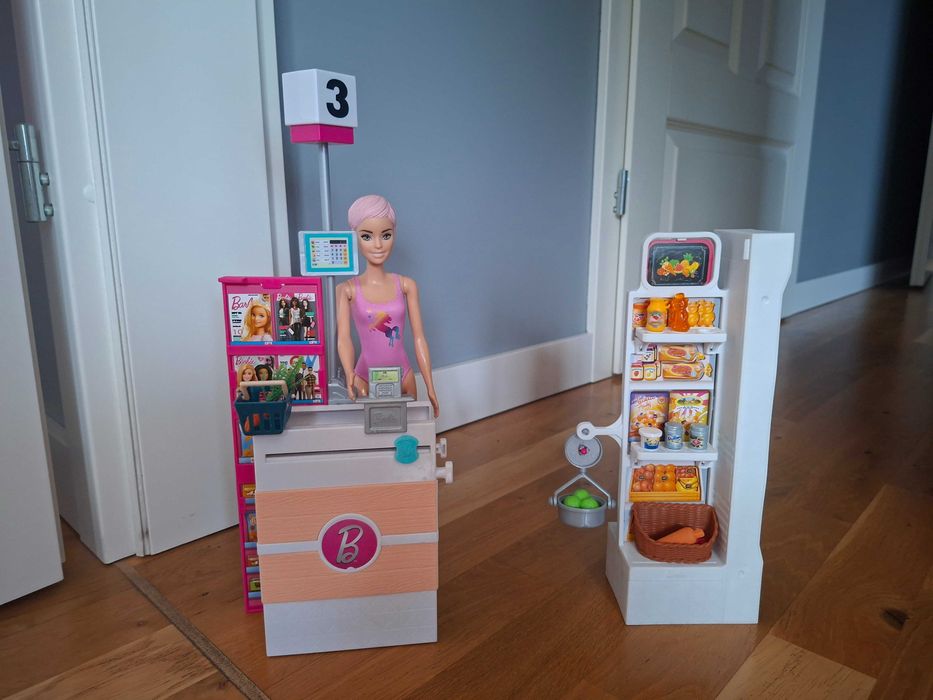Sklep Barbie z akcesoriami