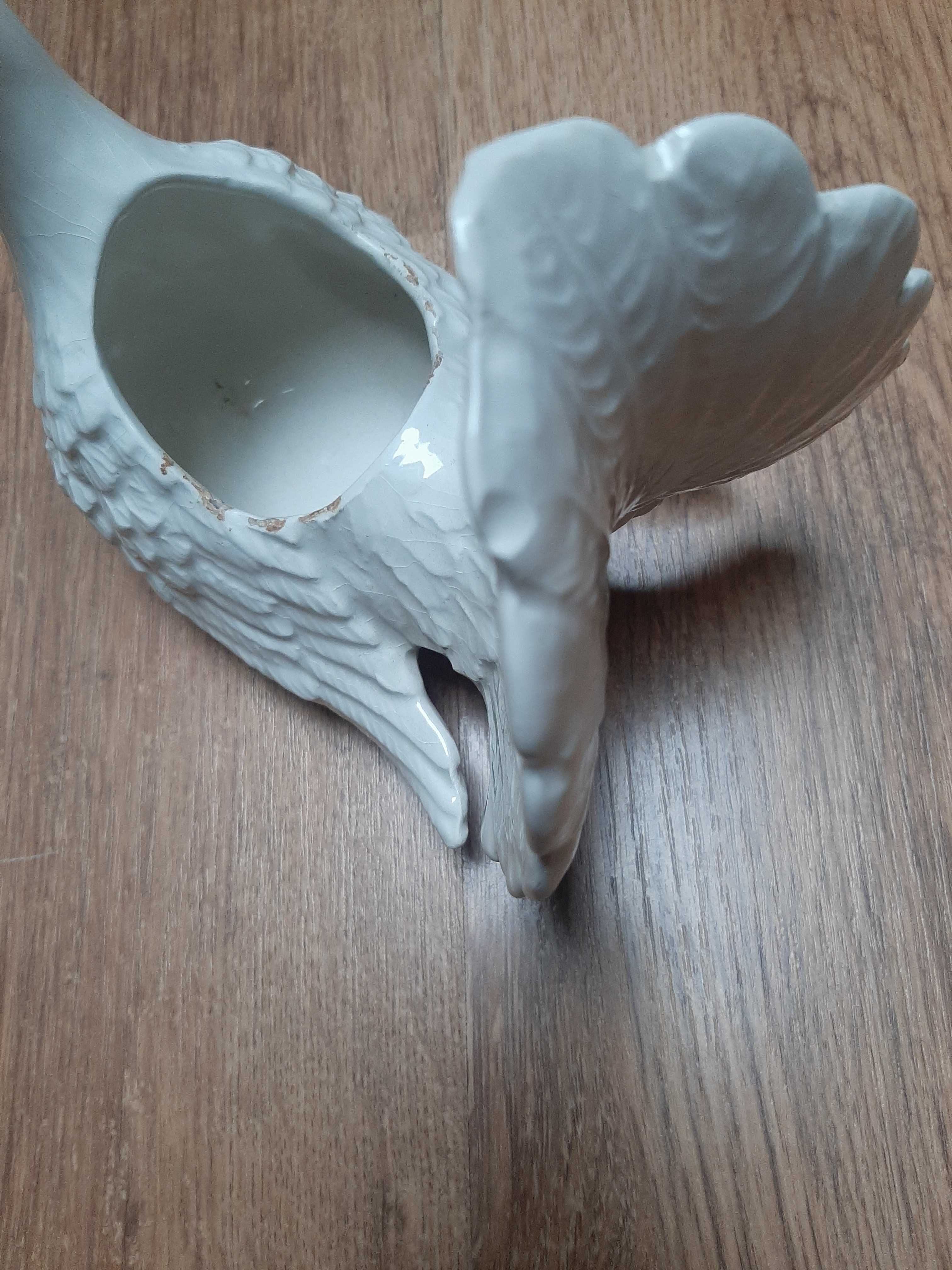 Porcelanowa figurka wazonik gołąb