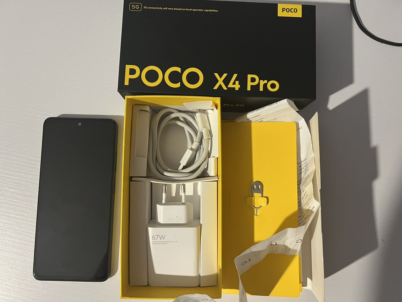 POCO X4 Pro 5G смартфон