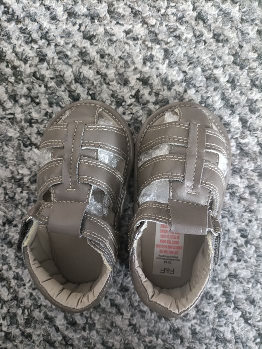 Sandałki-paputki niemowlęce 12-18miesięcy