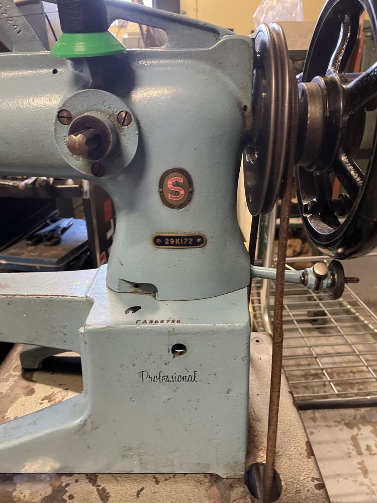 Maquina custura singer k 172 braco compriddo 50 cemtmetros