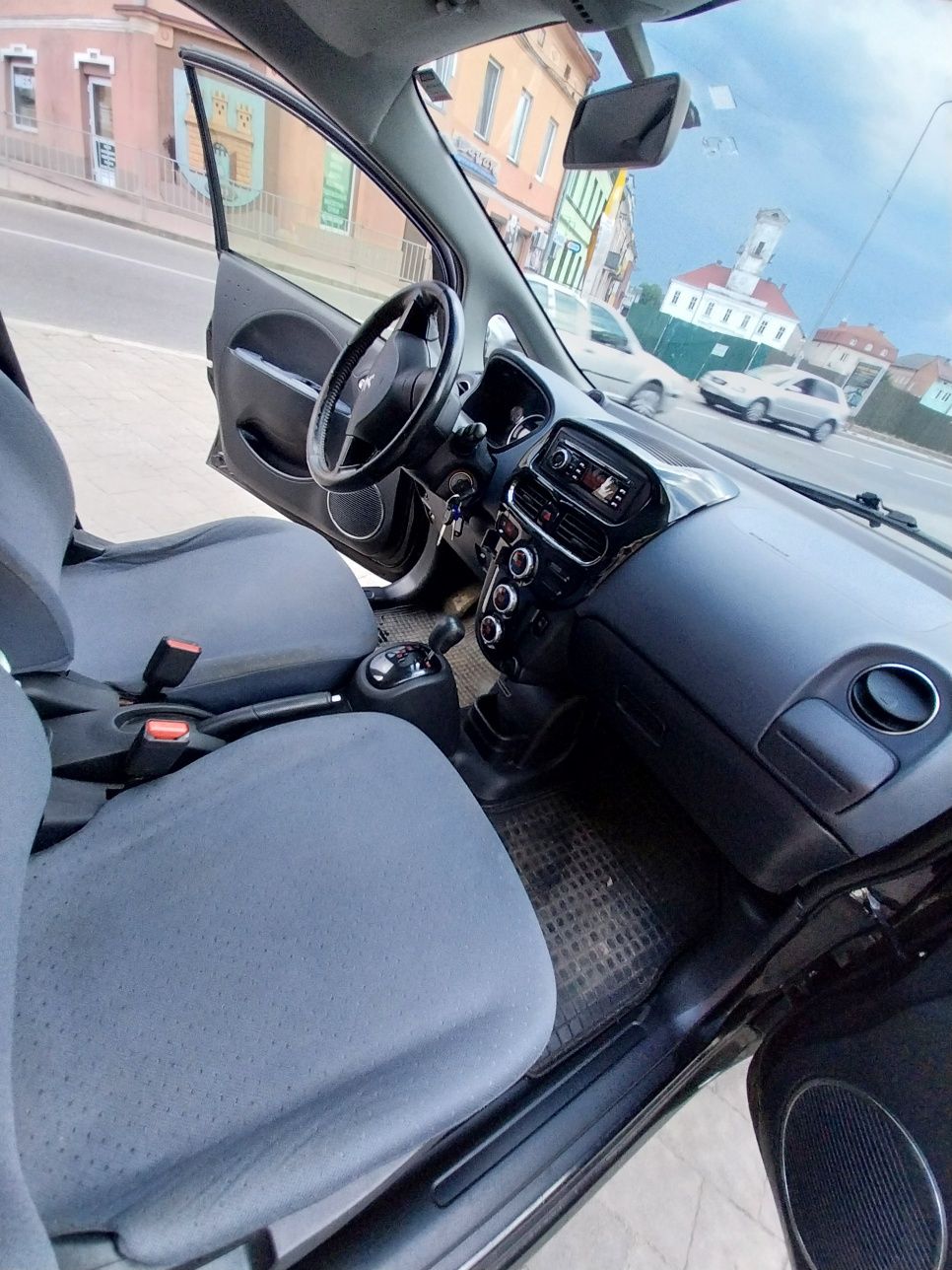 Peugeot Ion 2014