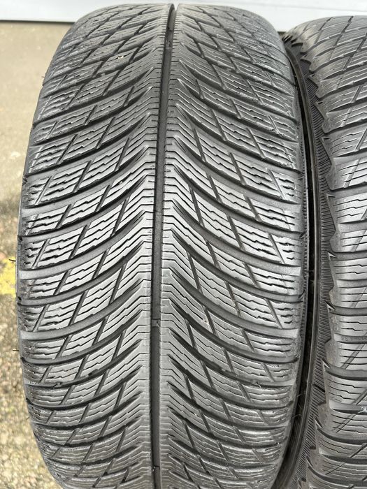 Резина зимова 235 45 r18 michelin