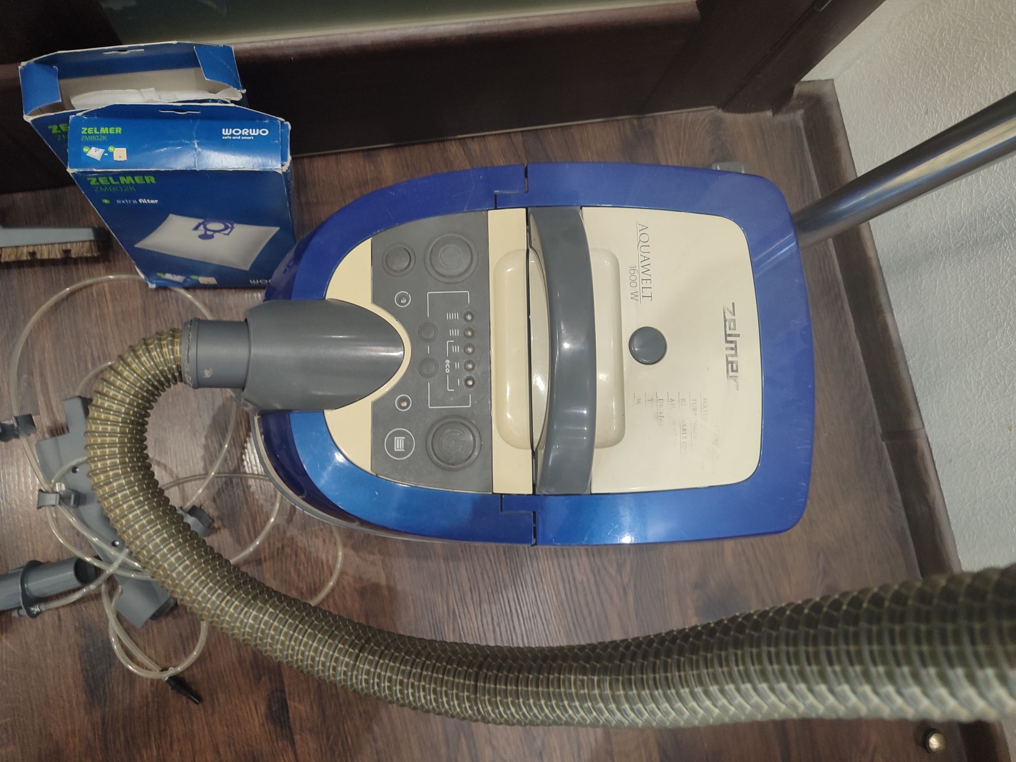 Миючий пилосос Zelmer Aquawelt 1600 TYP 919.0ST