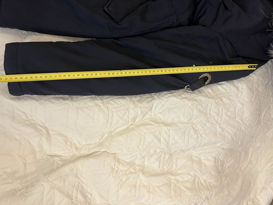 Зимова парка куртка розмір М