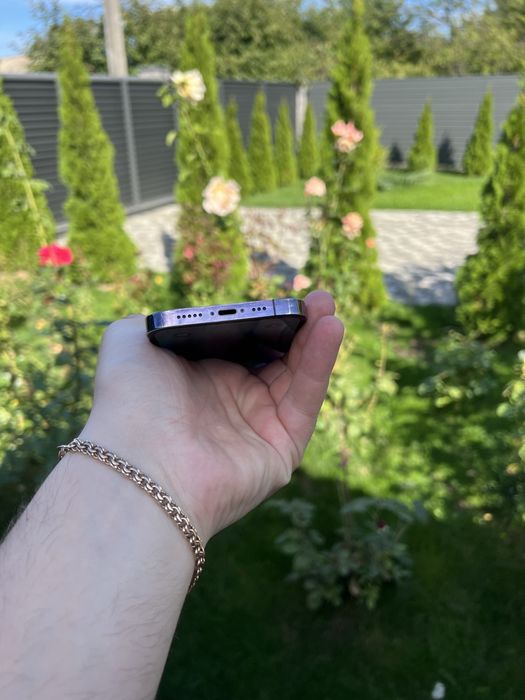 Iphone 14 pro чудовий стан, все працює OLX доставка
