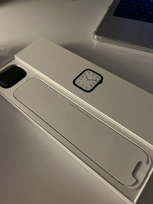 Apple Watch Series 7 Midnight Aluminium 45 mm