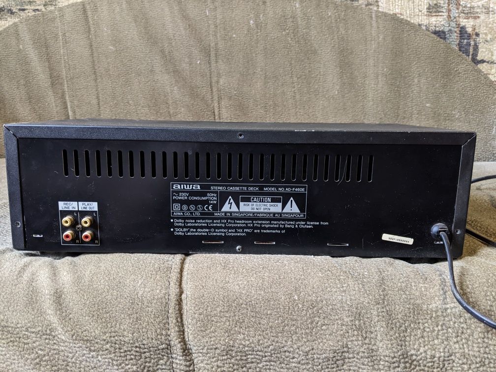 AIWA AD f-460e касетна дека.