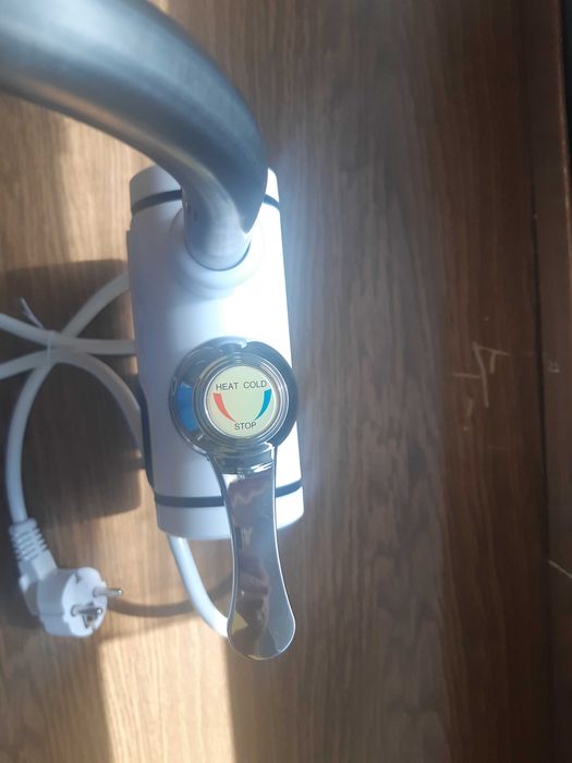 Эл.водоподогреватель проточной воды (мойка)