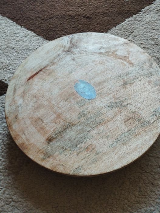 Podstawka z drzewa mangowego