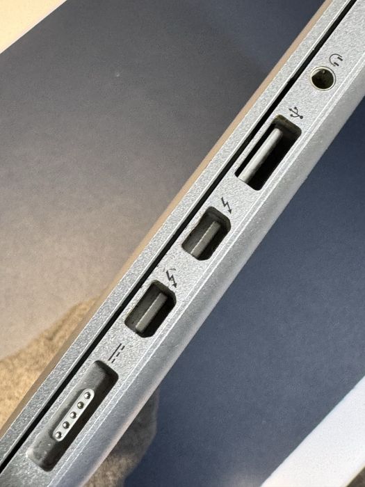 MacBook Pro Retina 15" (Mid 2012) | i7 | 8GB RAM | SSD 500GB