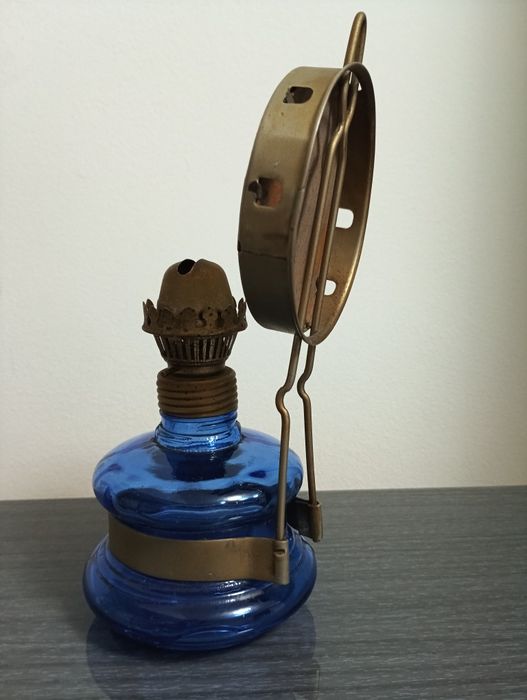 Stara lampa naftowa