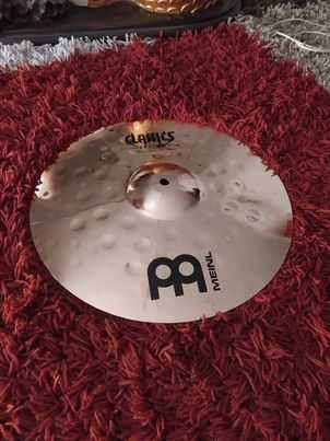 Prato de choque Meinl Classic Custom extreme metal 14"