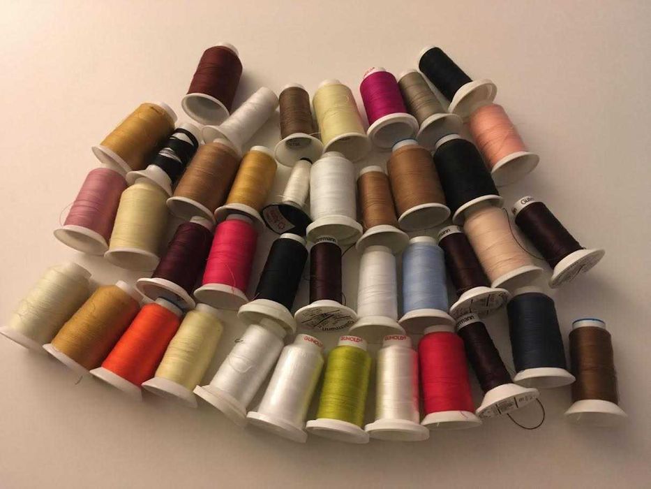 Lote de Linhas para Costura (Cores)