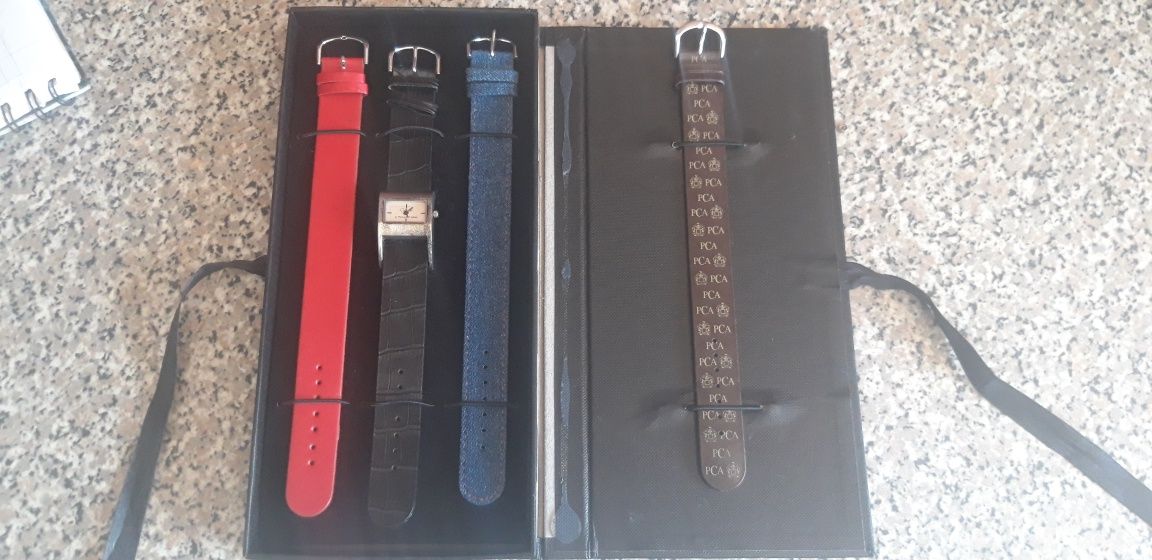 Estojo Relógio com 3 Braceletes Pier Carlo D'Alessio