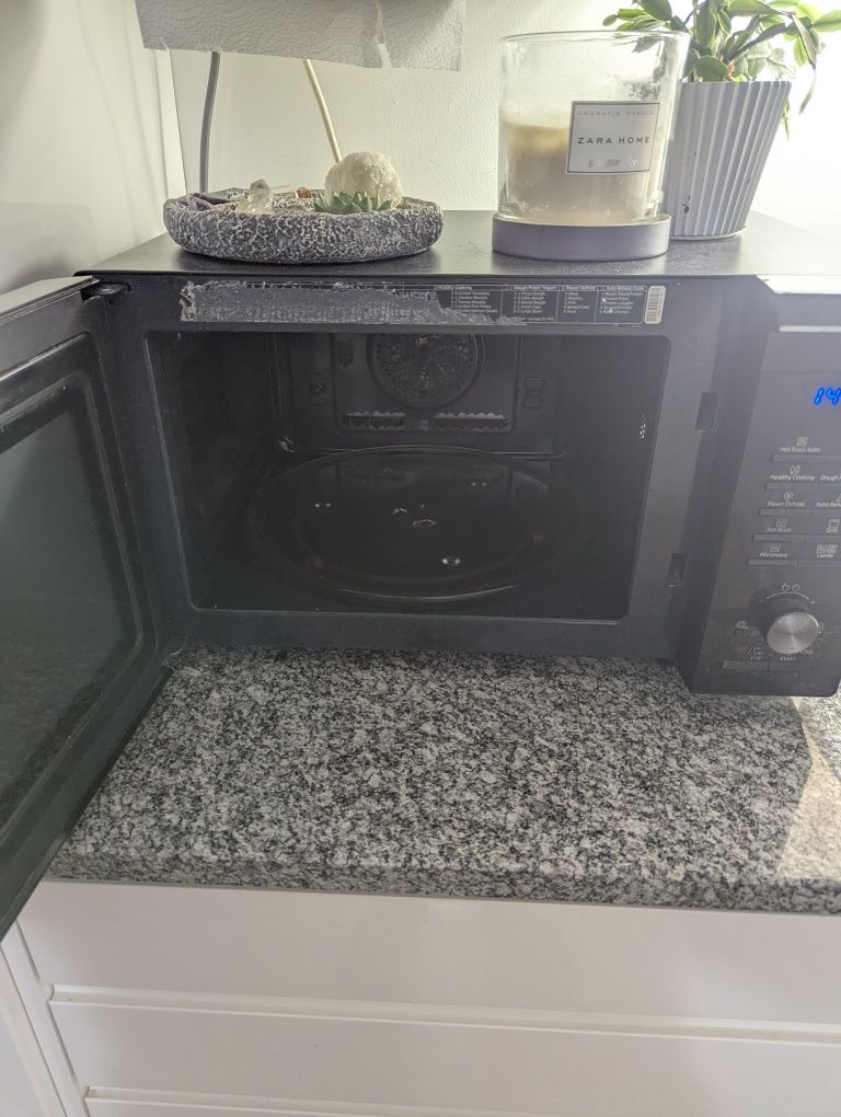Microondas Samsung MC28M6055CK Forno Convecção e Grill