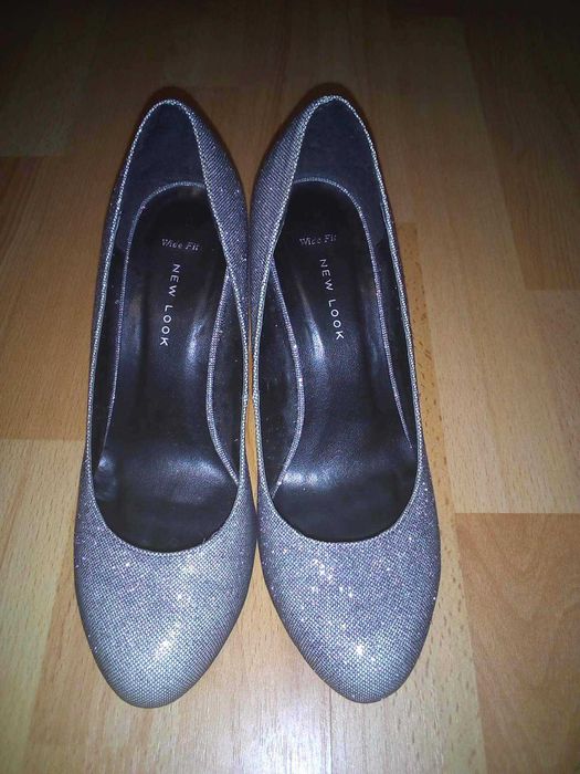 Туфли женские.Серебро р39