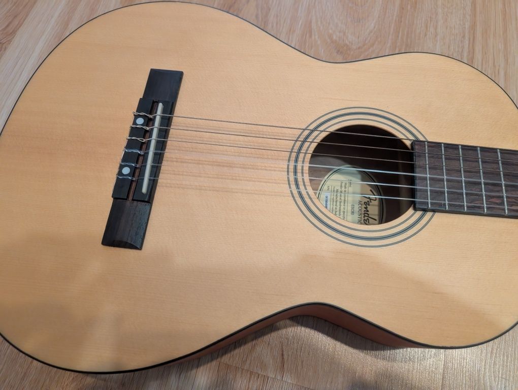 Gitara fender Esc80