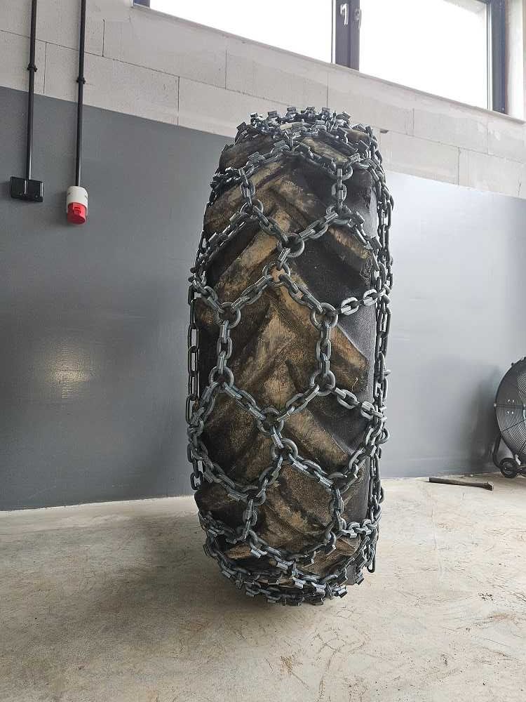 Łańcuchy śniegowe 405/80R18 14,9R20 15,5/80R20 16/70R20 380/70R20