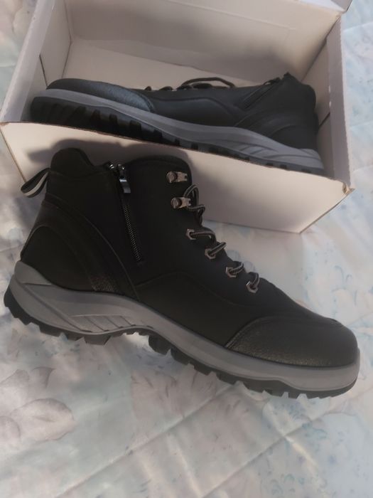 Botas de homem NOVAS!