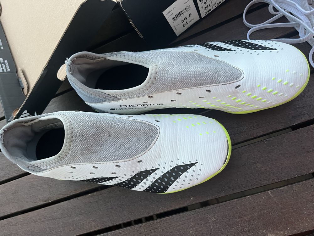 Chuteiras Adidas Predator - 36,5