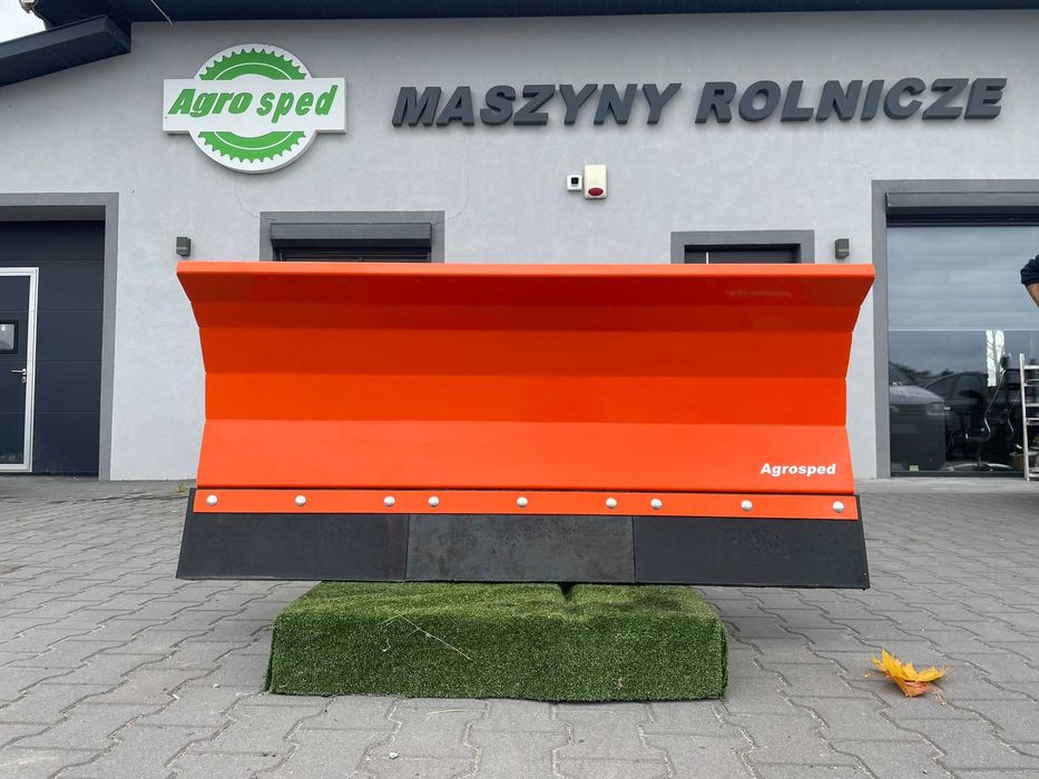 Pług do śniegu na spręzynach