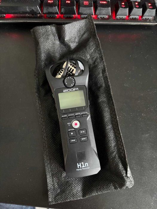 Проодам рекордер Zoom H1n