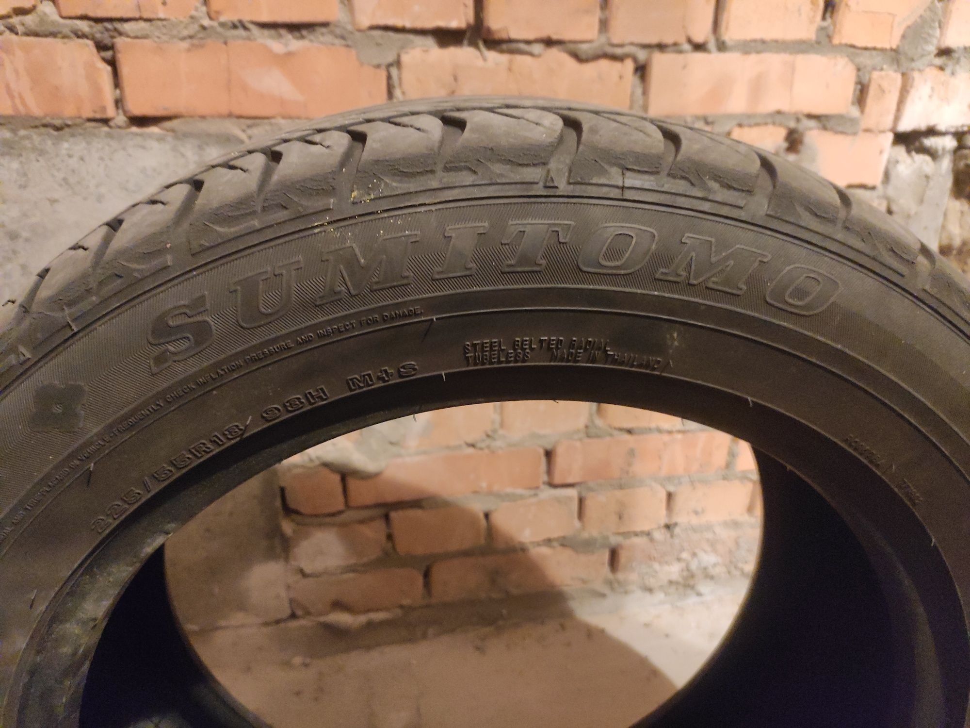 Шины, резина, покрышки Sumitomo лето

225/55 r18