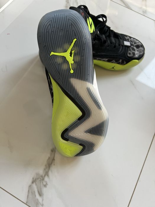 кроссовки Jordan,nike