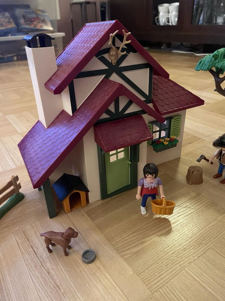 Playmobil domek leśniczego leśniczówka 6811