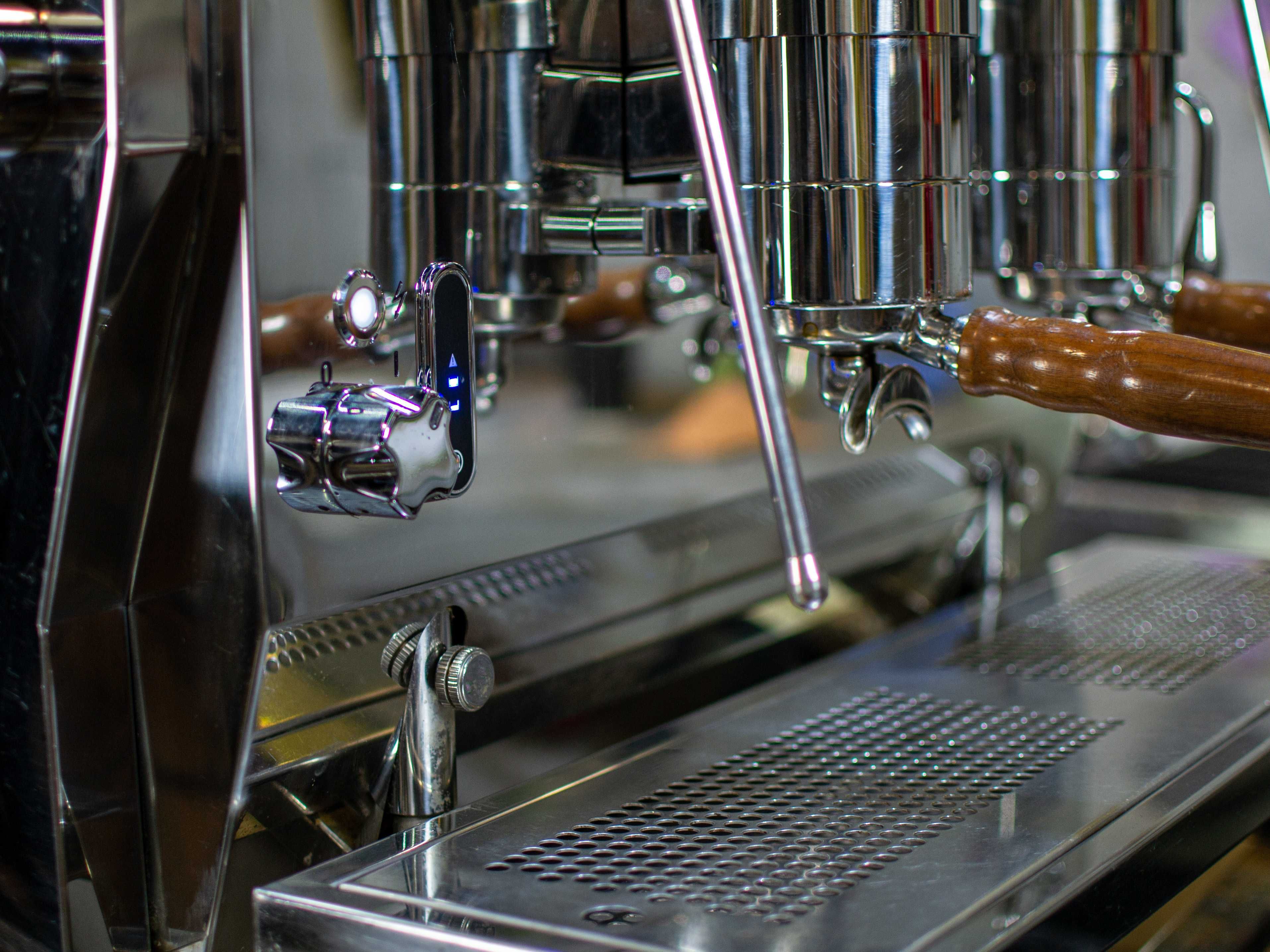 TOP кавомашина ROKET R9V Espresso Pressure Profiling,кавомашина