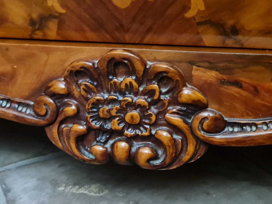 Komoda z przepięknymi intarsjami