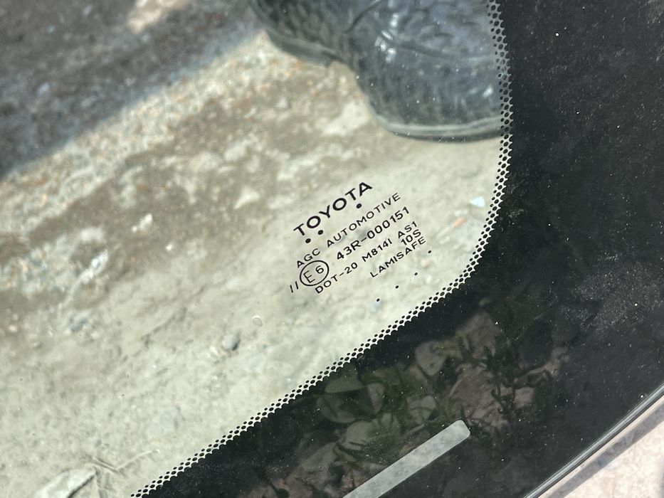 Лобовое стекло toyota camry 70