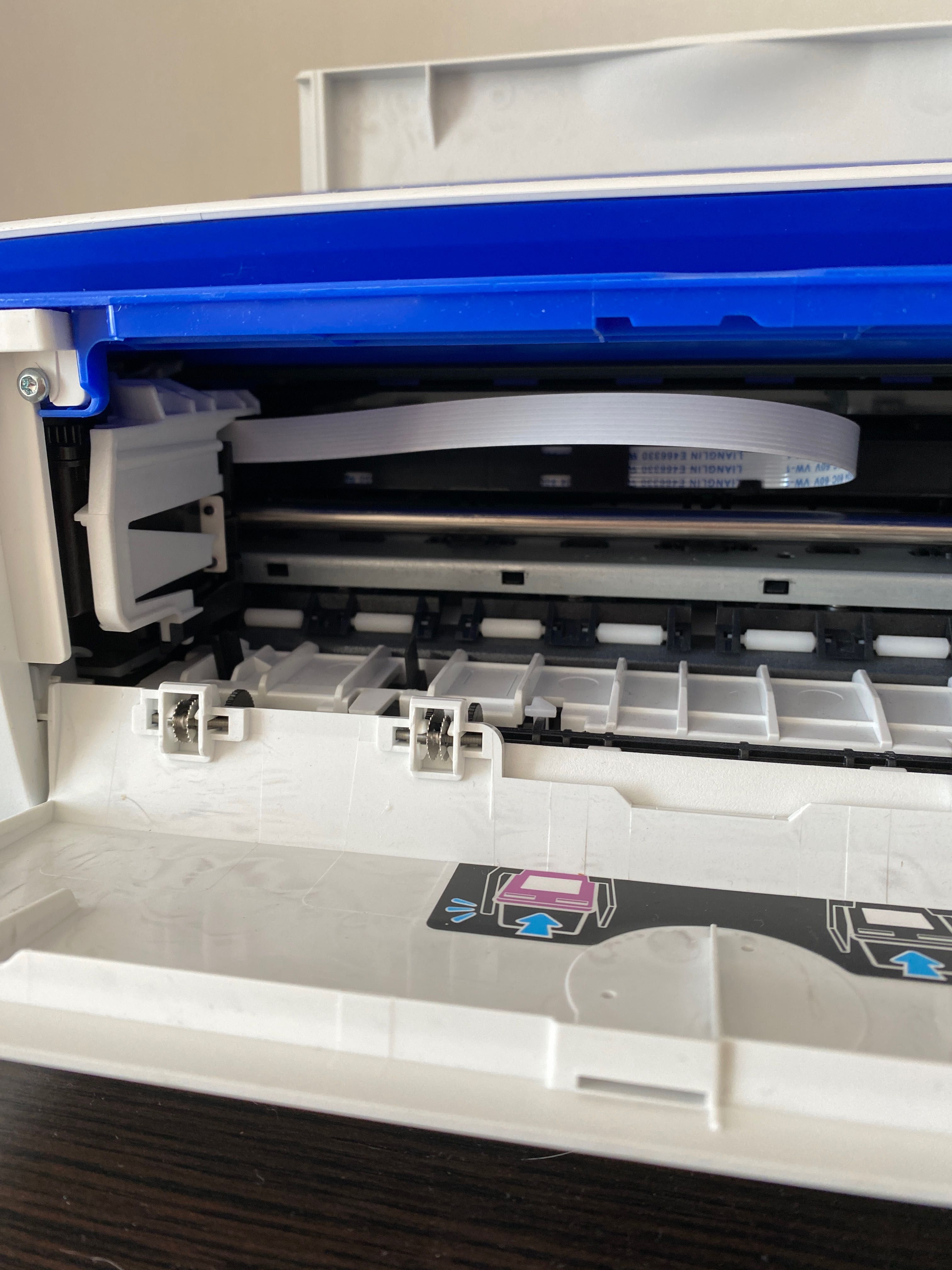 Принтер HP DeskJet Ink Advantage 3790