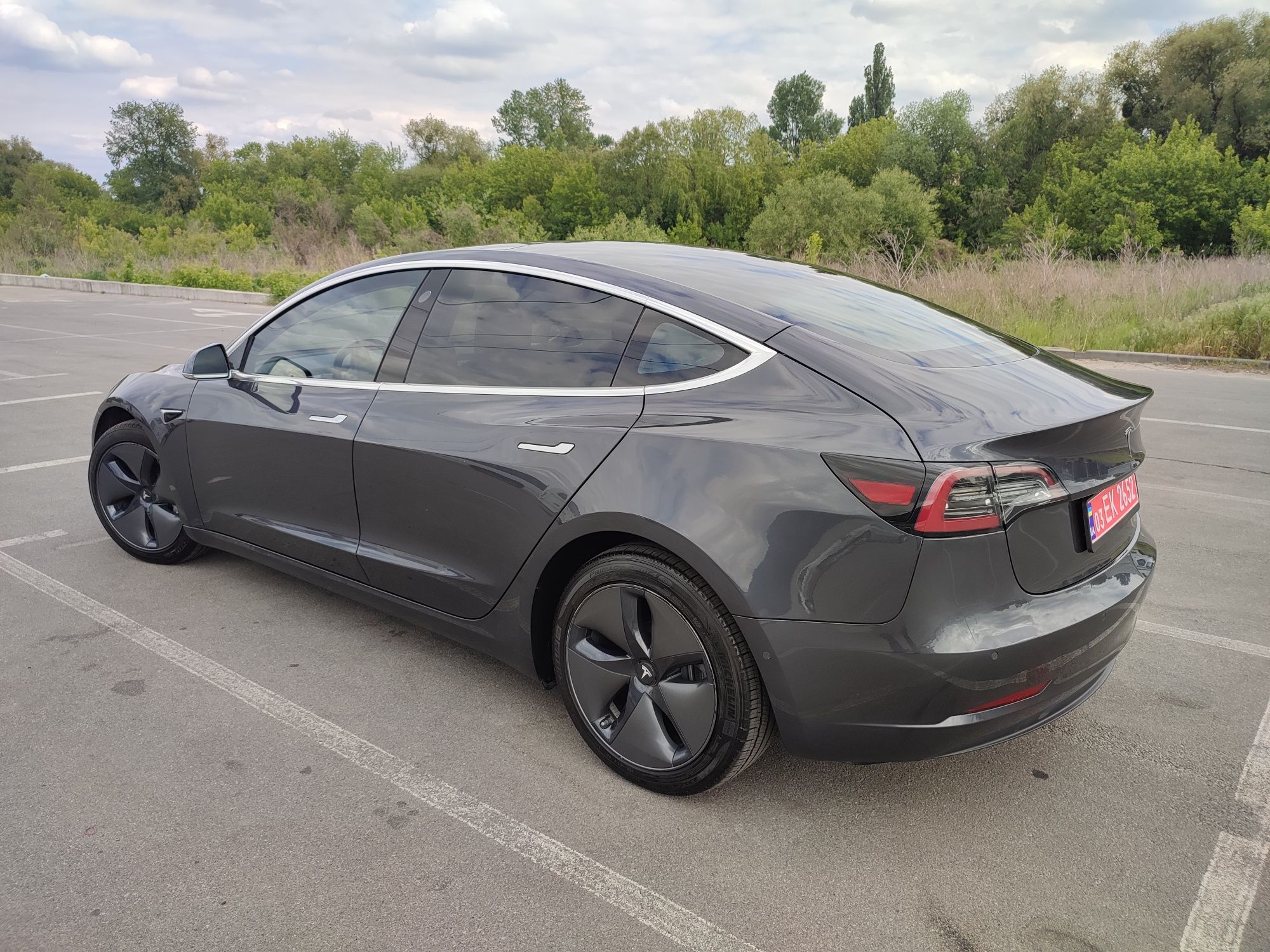 Tesla Model 3 Long Range